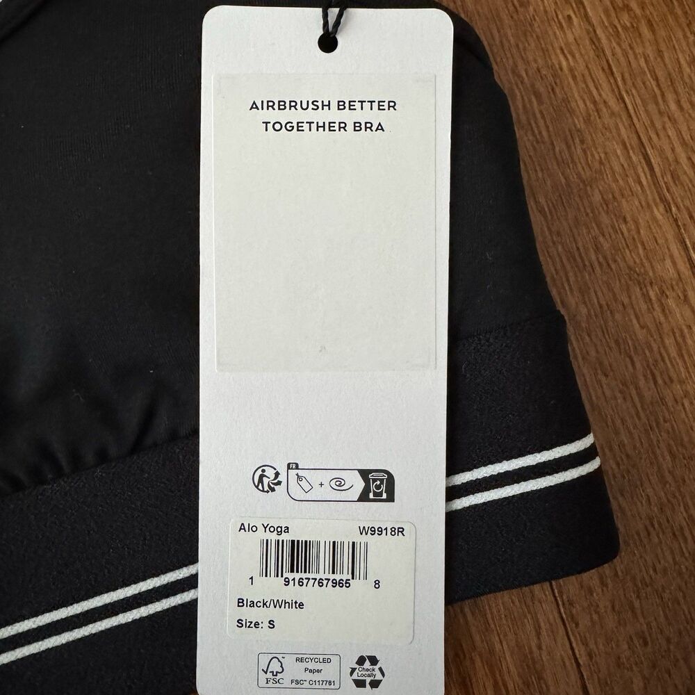 Alo Yoga Airbrush Better Together Bra Women’s Small Black White Padded Layer NWT - Picture 6 of 11